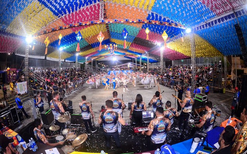 Arena Deodete Dias inicia programação com concurso de rei e rainha do MCJ nesta sexta-feira