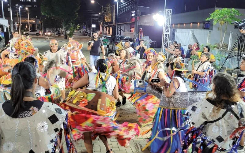 Bloquinho Petrópolis celebra o pré-carnaval com Ribeira Boêmia e Quarteto Linha