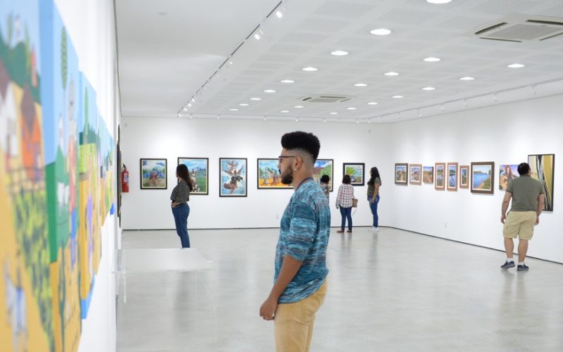 Exposição Persistir no Instável expõe pesquisa artística na Galeria Conviv’Art