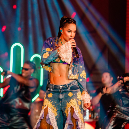 Michele Andrade reúne multidão e consagra gravação de “Michele no Sertão das Maravilhas”