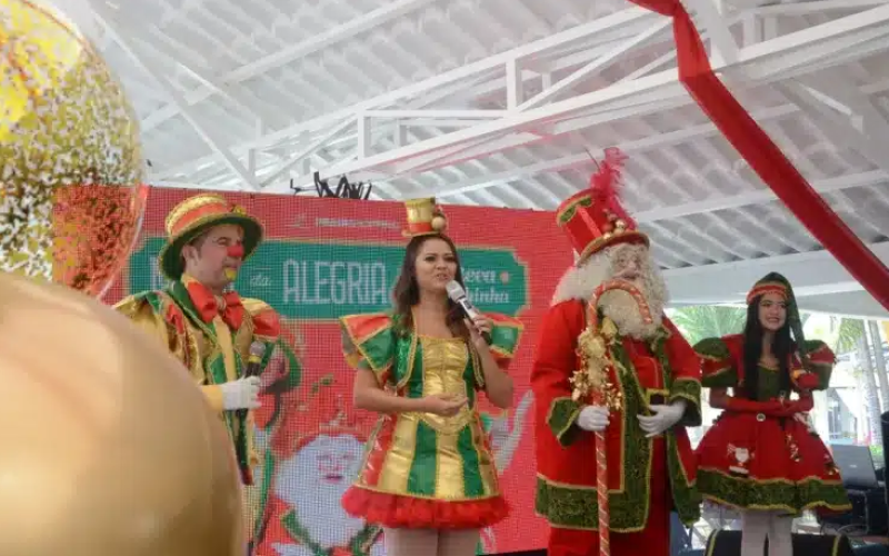 “Natal da Alegria” do Praia Shopping vai contar com chegada de Papai Noel e promoção