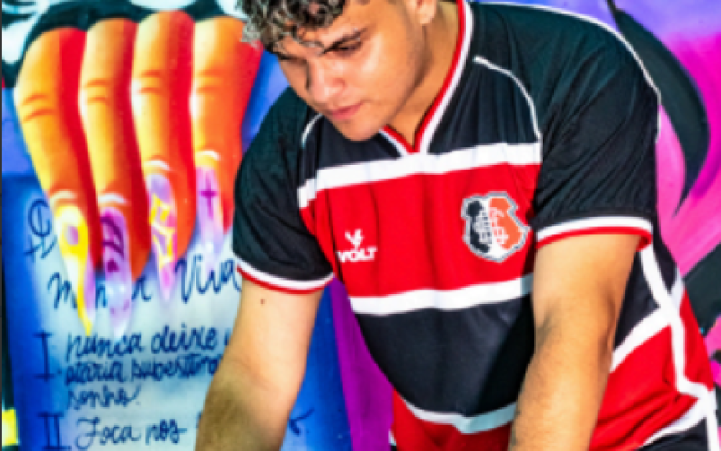 Rudie lança o EP Proibidão Tropical e firma seu nome na cena musical potiguar