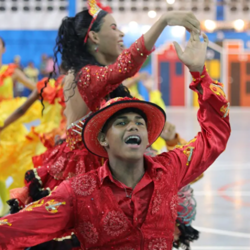 Macaíba promove festival de quadrilhas juninas escolares no Arraiá Quatrocentão