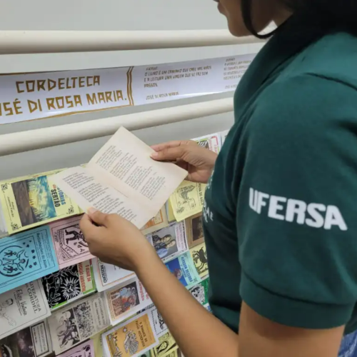 Biblioteca da UFERSA em Mossoró conta com seção dedicada à Literatura de Cordel