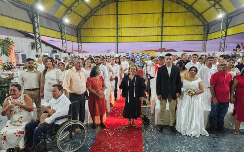 Projeto “Justiça na Praça” promove casamento comunitário de 69 casais na cidade de São Tomé