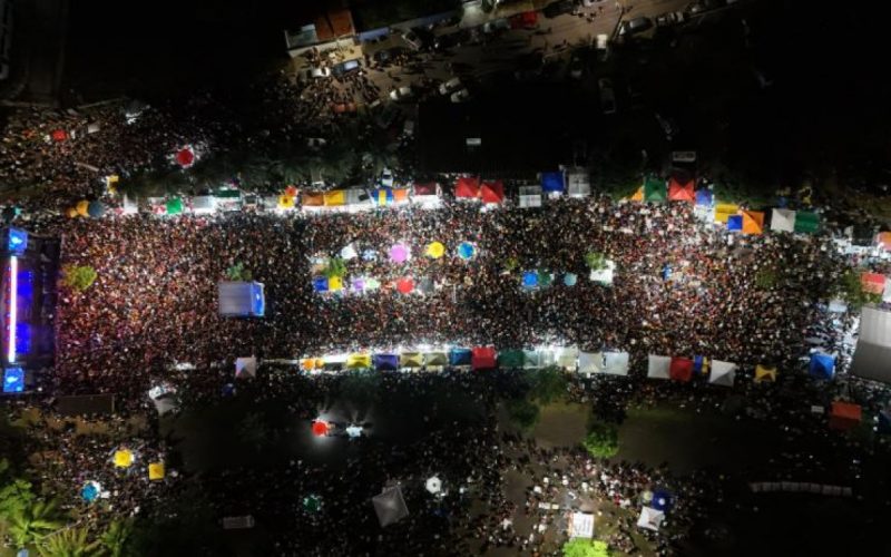 Mais de 40 mil pessoas lotam última noite do São João de Macaíba em show de Pablo