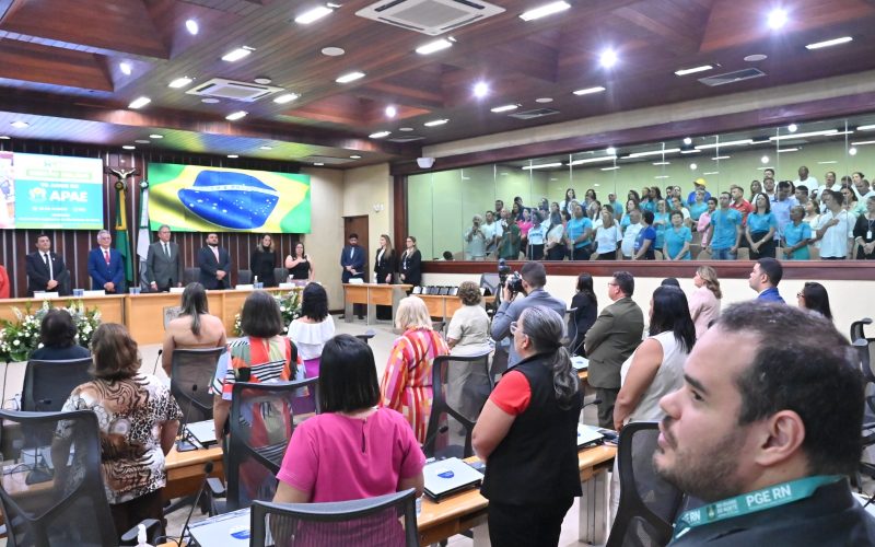 Sessão solene na ALRN faz homenagem pelos 70 anos da APAE