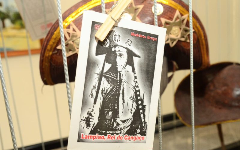 “Expressões do Cangaço” está em cartaz no Museu Histórico Lauro da Escóssia em Mossoró