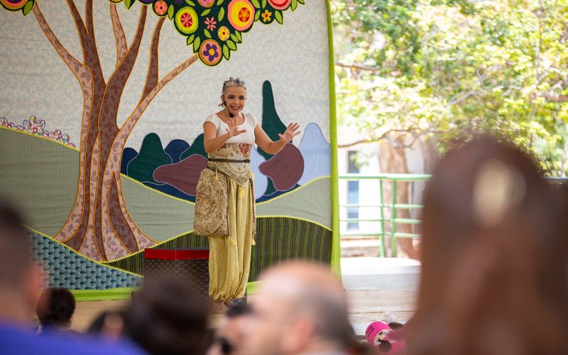 “1, 2, 3… conto outra vez” encanta o público no Bosque Encena neste final de semana