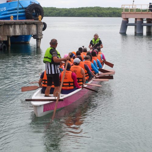 Sport Club de Remo recebe alunos de São Gonçalo para aula de campo sobre o remo