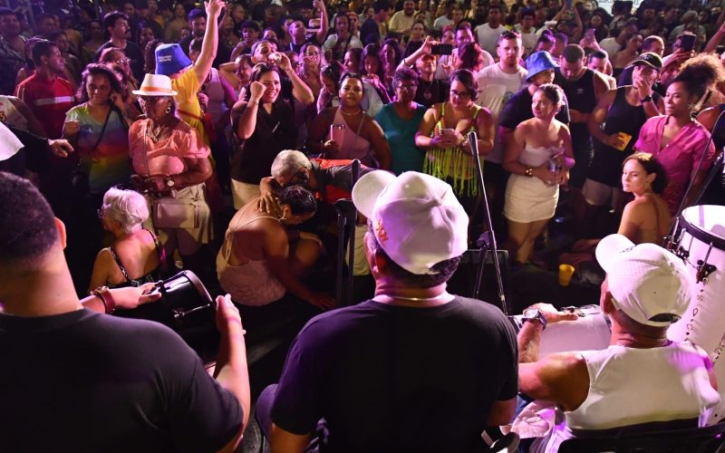 Segunda de Vagabundo transforma as Rocas em palco do samba no Carnaval de Natal 2026