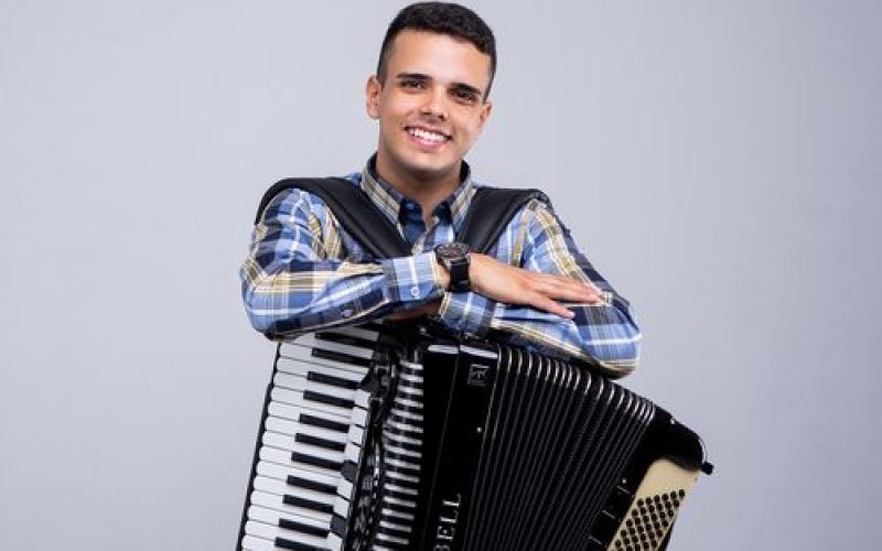 Festa do Padroeiro de São Gonçalo terá show de William Sanfona e Israel Fernandez