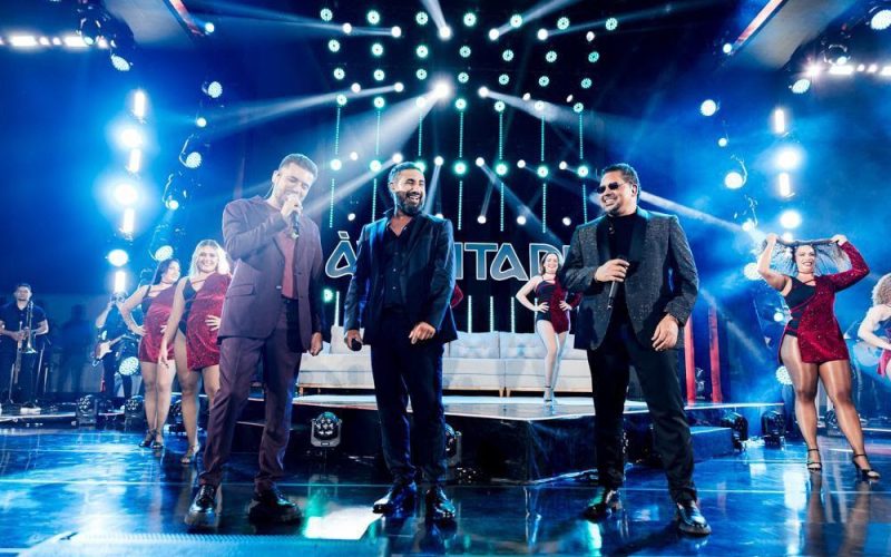 Projeto “À Vontade” transformam sucessos do samba e sertanejo em forró no EP 1 do novo DVD