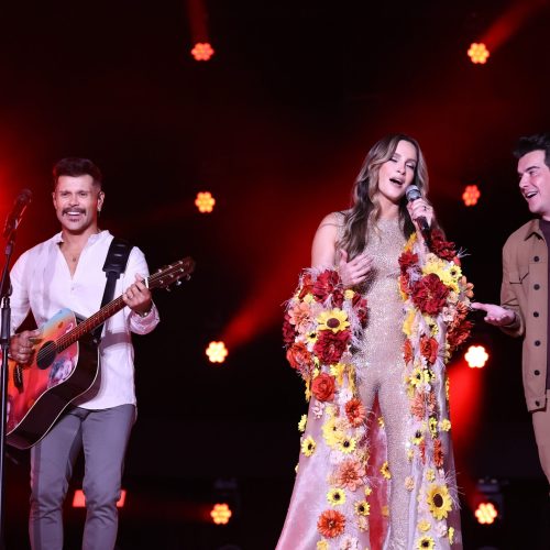 Claudia Leitte se joga na sofrência em nova música feita parceria com Marcos e Belutti