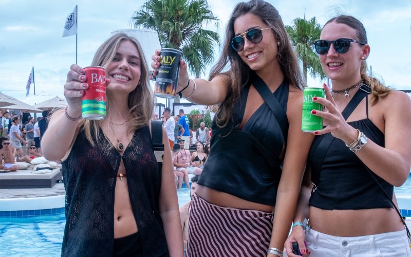 Entretenimento de luxo e conexão com público: Baly renova com o P12