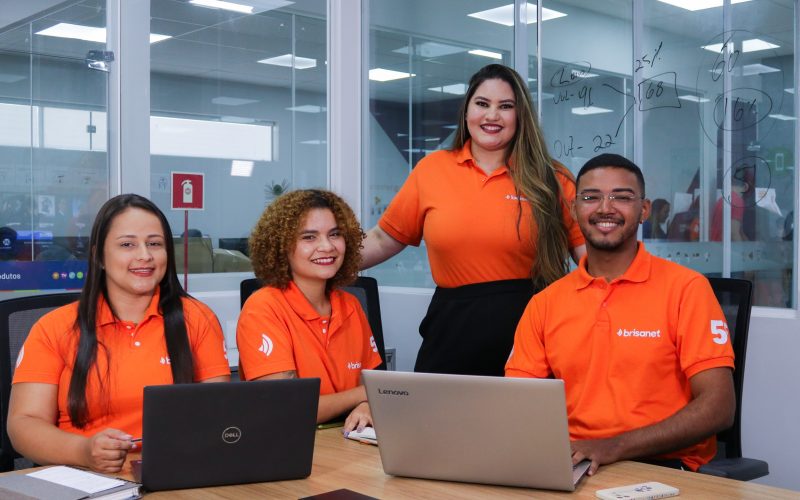 Brisanet seleciona vendedores e atendentes para trabalhar em Natal e Parnamirim