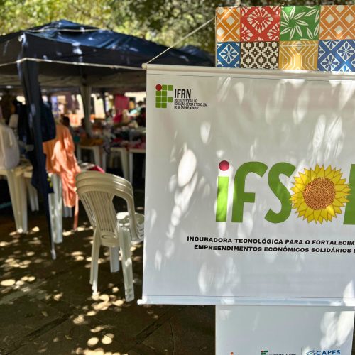 Feirinha da IFSOL movimenta o IFRN Zona Leste e CNAT com economia solidária e produção local
