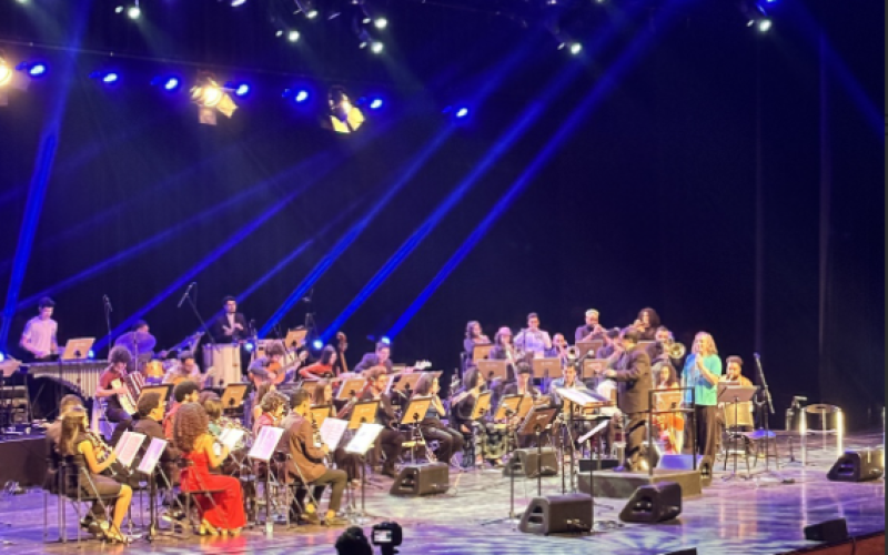 Orquestra Furiosa convida Mariana Aydar em homenagem a Dominguinhos