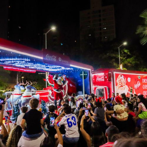 Beach Park dá início à temporada de Natal com a chegada da Caravana Coca-Cola