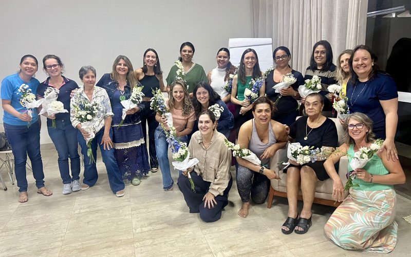 Projeto Social Leva Flores e Alegria a Comunidade Carente e Moradores de Rua