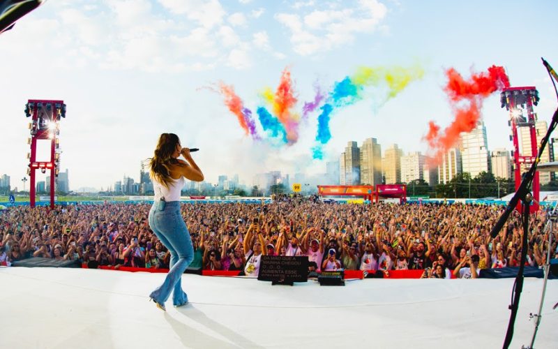 Ivete Sangalo estreia turnê “Ivete Clareou” em São Paulo com convidados especiais