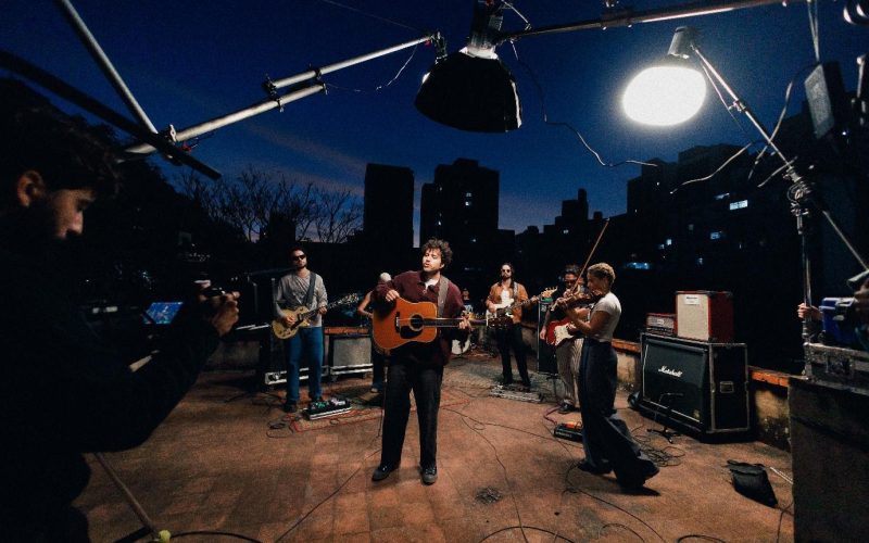 Lagum lança clipe “A Cidade”, faixa do álbum “As Cores, as Curvas e as Dores do Mundo”