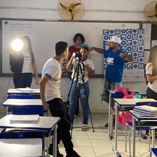 Jovens de Fernando de Noronha recebem capacitação gratuita sobre produção cinematográfica