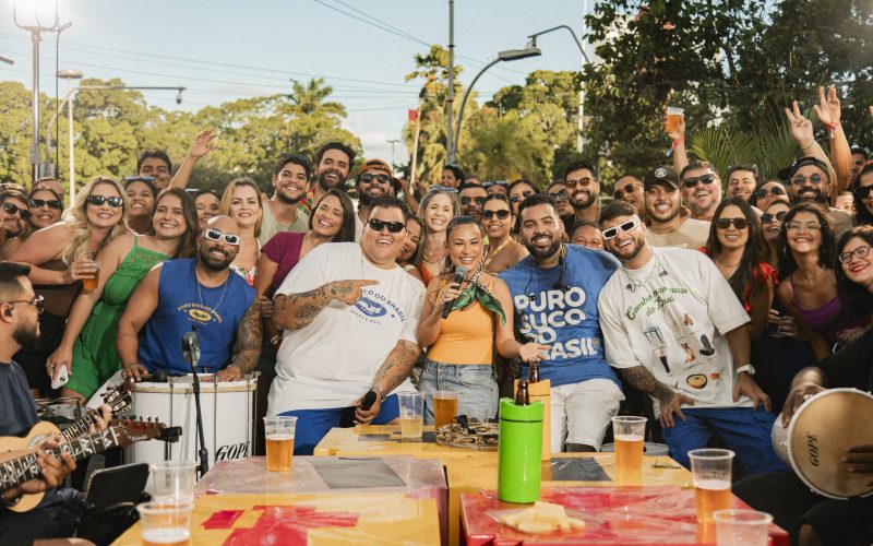 “P do Pecado”, parceria de Menos é Mais e Simone Mendes, é a música mais ouvida em 2025